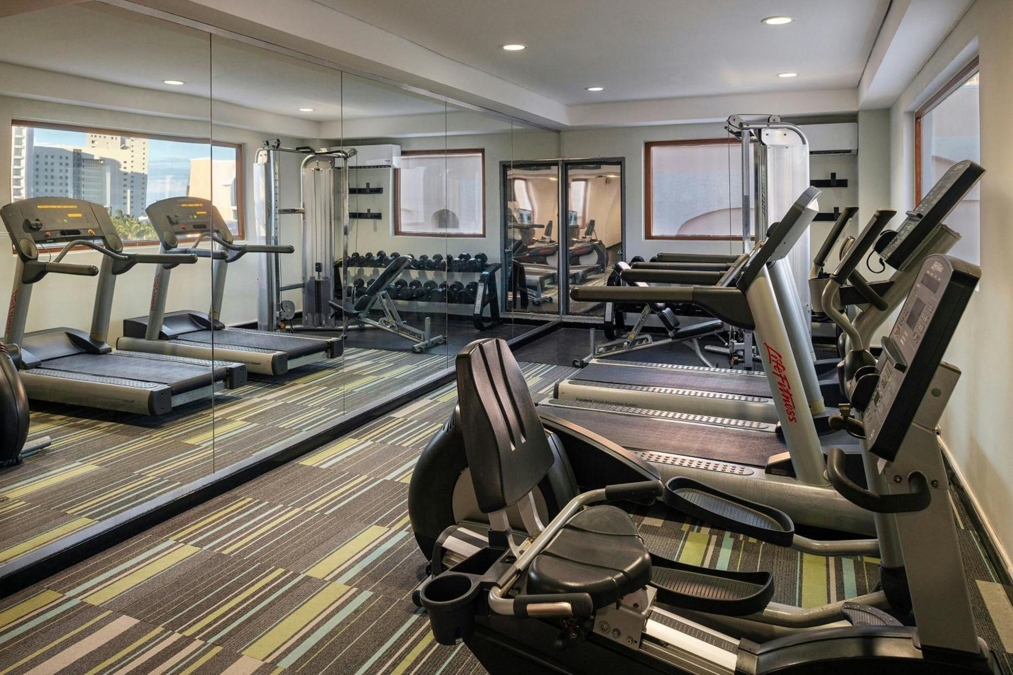 Renovated Aloft Cancun Bagian luar foto