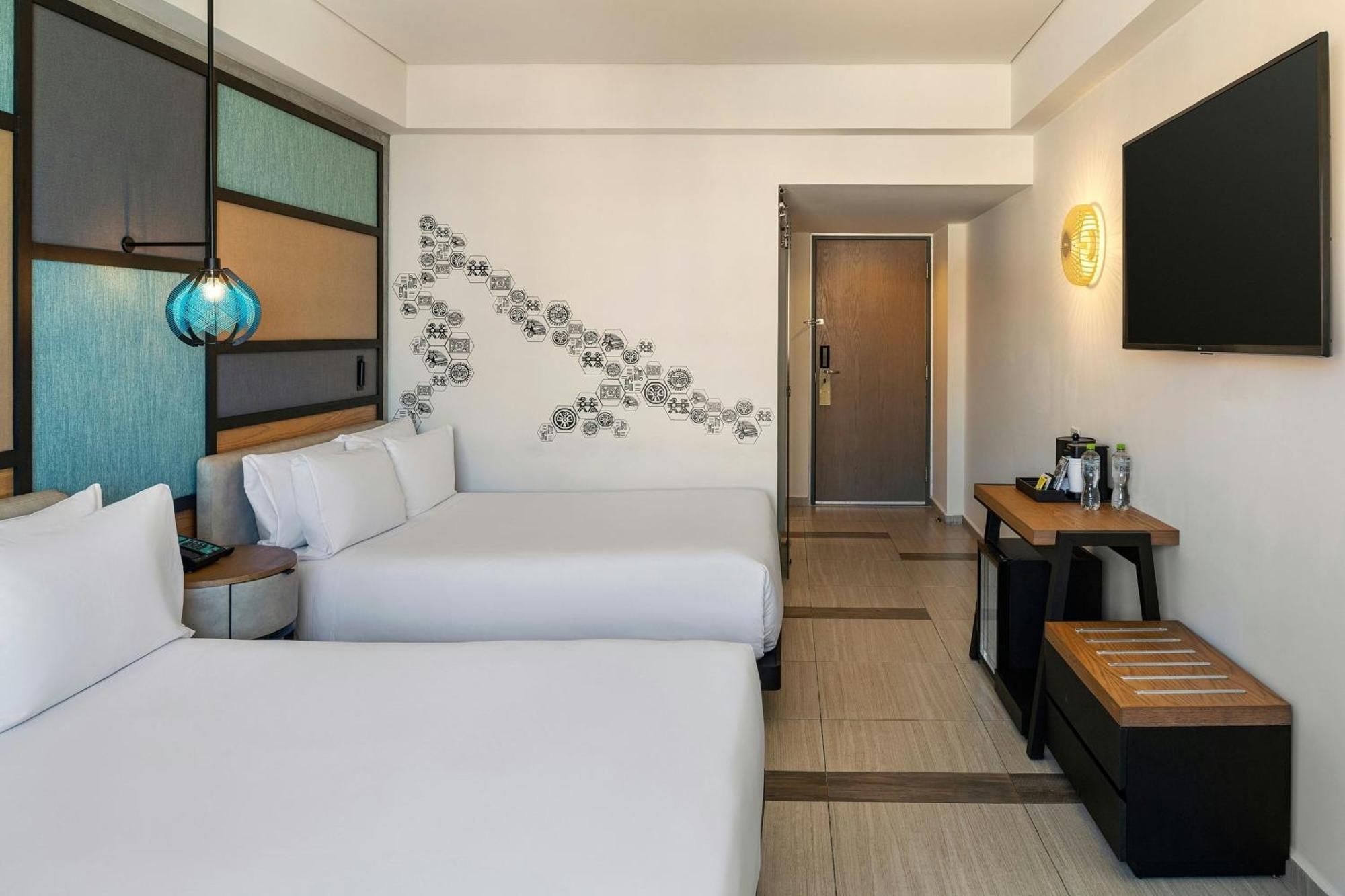 Renovated Aloft Cancun Bagian luar foto